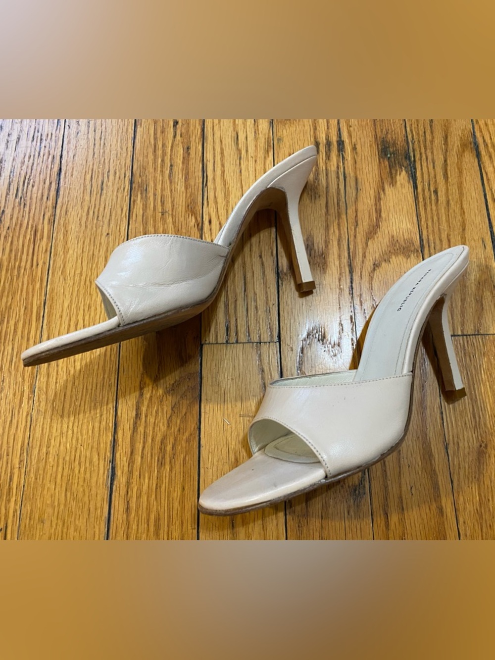 Banana Republic: Pale pink/ nude sandal heels